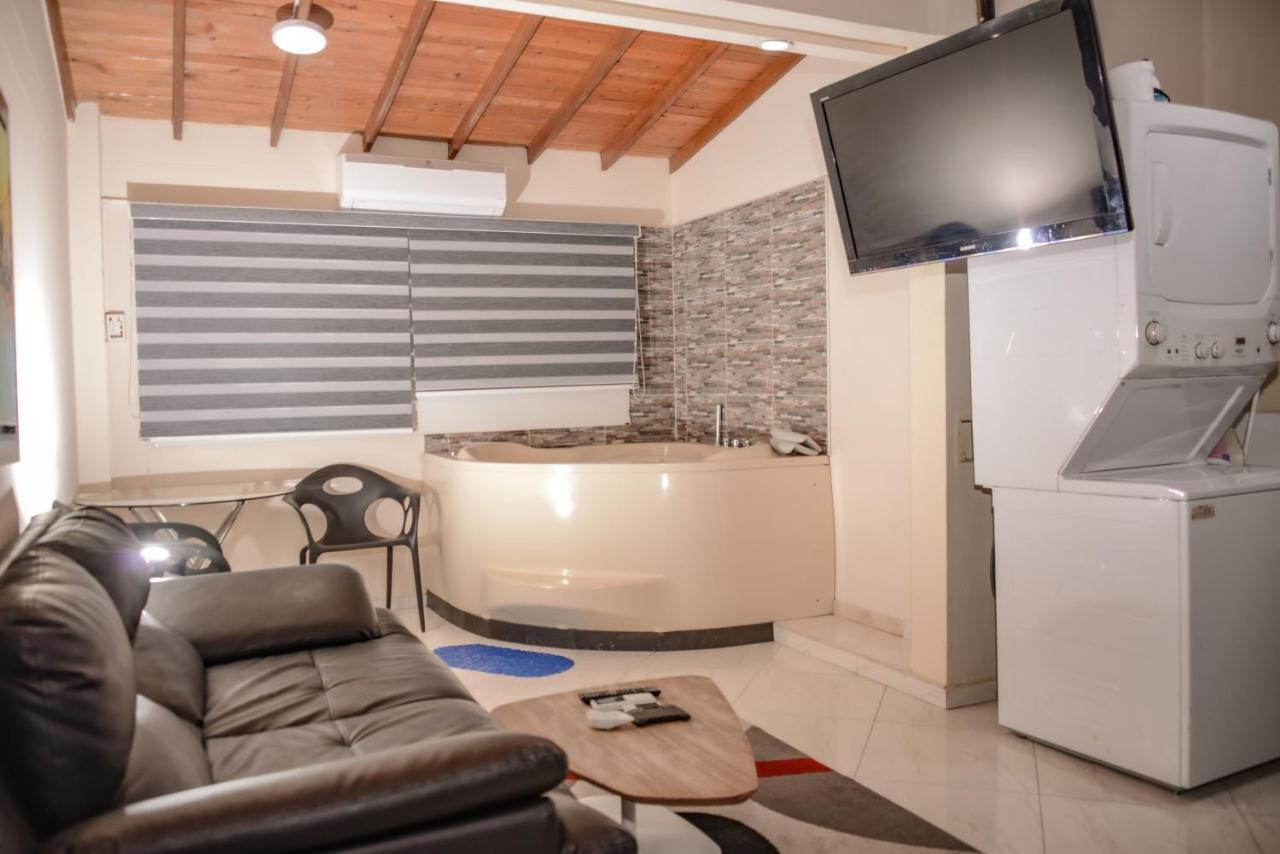 Poblado Brownstone Apartment Medellin Exterior photo