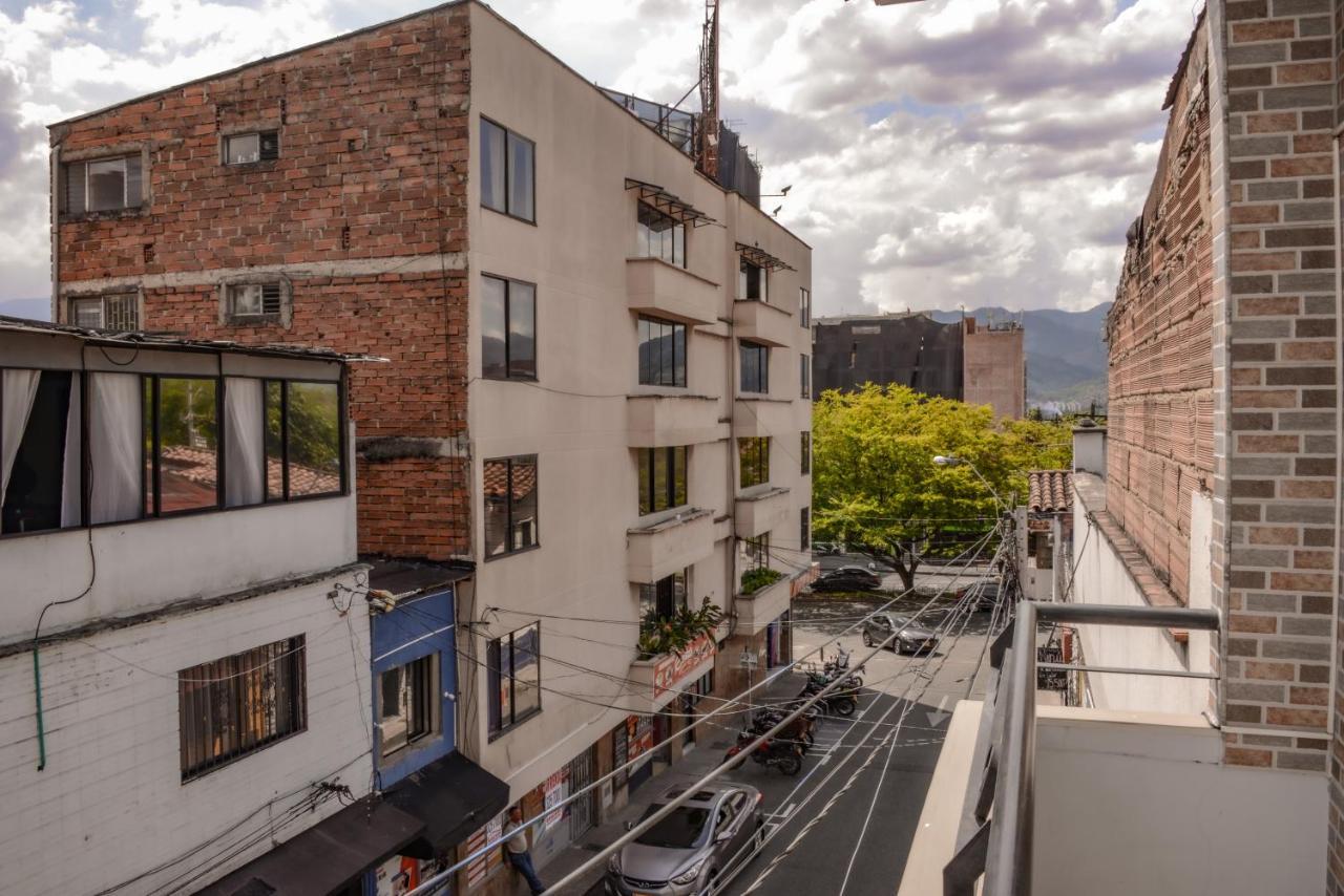 Poblado Brownstone Apartment Medellin Exterior photo