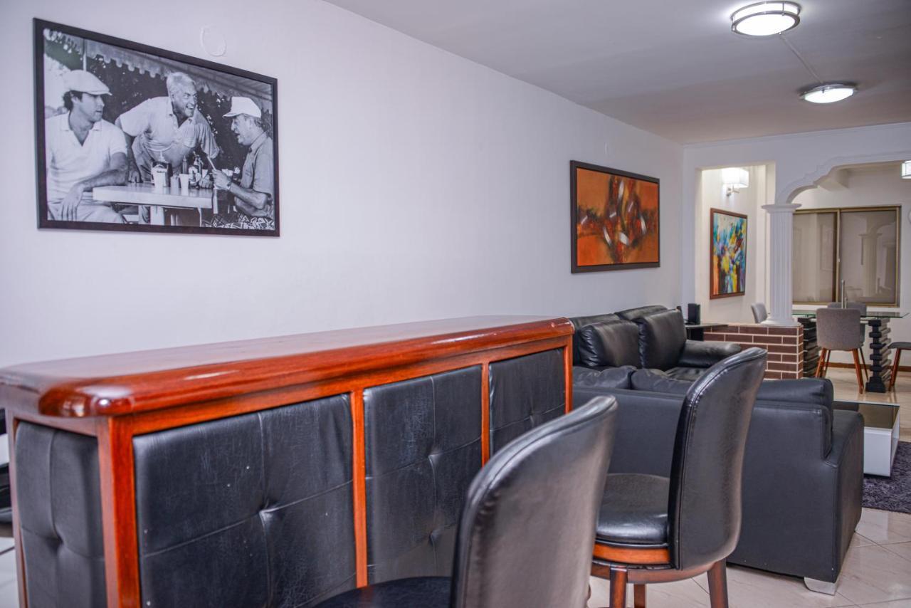 Poblado Brownstone Apartment Medellin Exterior photo