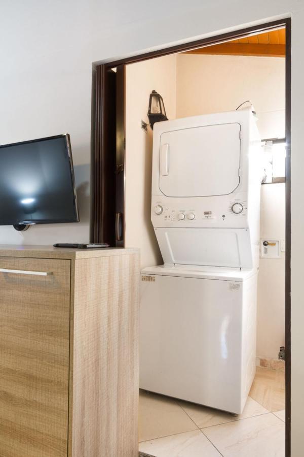 Poblado Brownstone Apartment Medellin Exterior photo