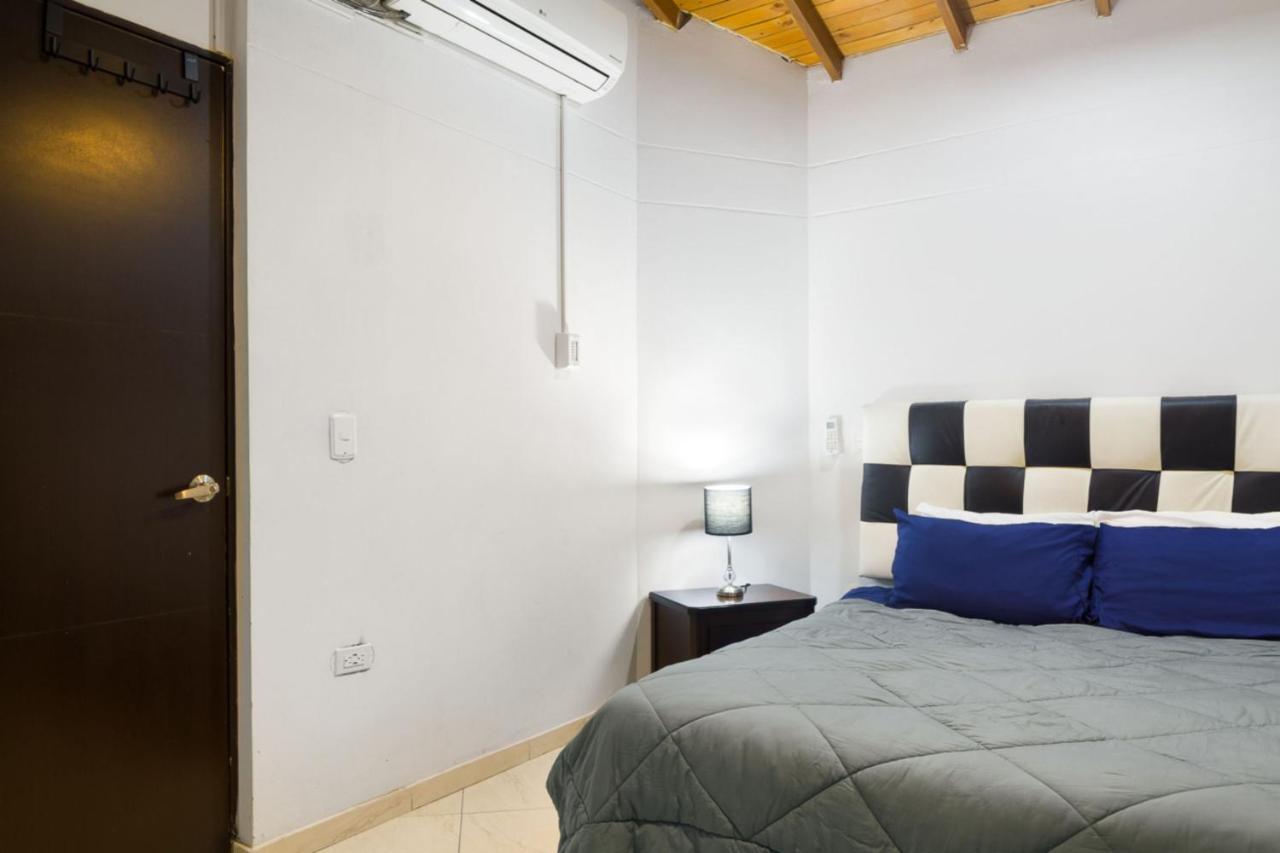 Poblado Brownstone Apartment Medellin Exterior photo