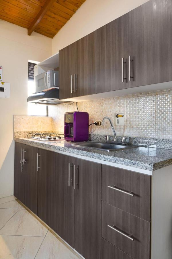 Poblado Brownstone Apartment Medellin Exterior photo